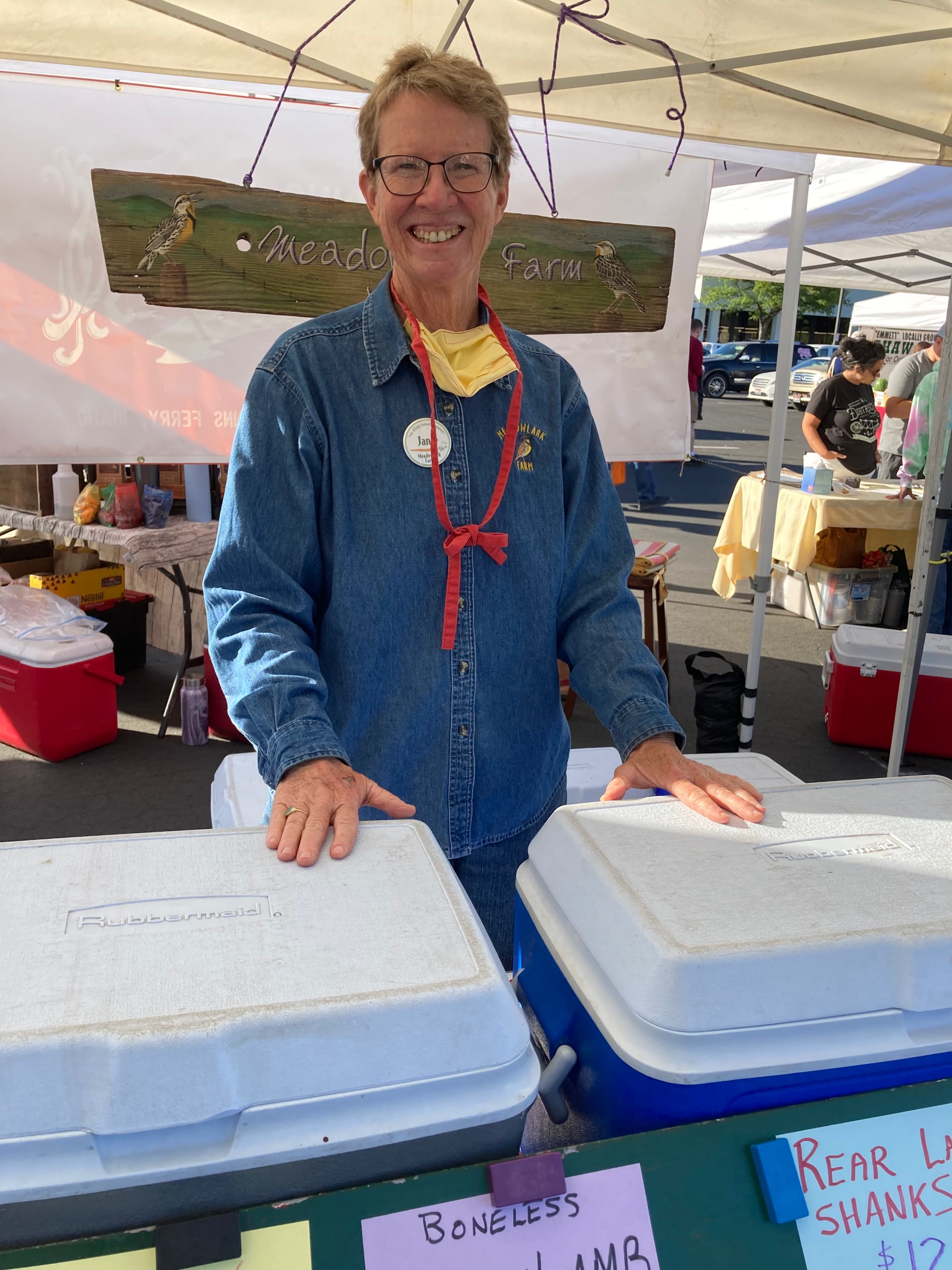 Picture of a woman at a market stall